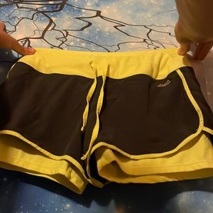 athletic shorts, never worn!